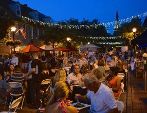 Dinner_Under_the_Stars_with_St_Annes_and_State_House_in_background.jpg