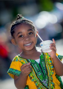 Girl with Ice cream2018-05-22_11-19-13