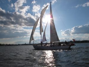 Annapolis-Harbor-sailing-schooner-Woodwind
