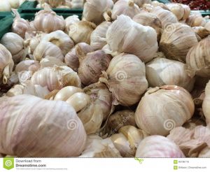 garlic-cooking-many-foods-thailand-have-garlic-close-up-95196116